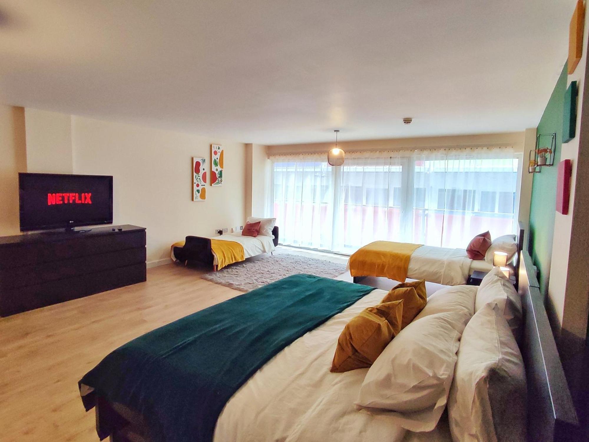Duplex Apartment In Leeds With King Size Bed - Long Stay Rates Available Extérieur photo